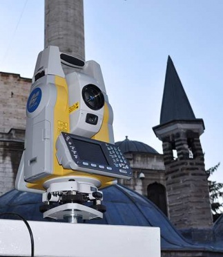 24-hour monitoring of Turkish historic mausoleum