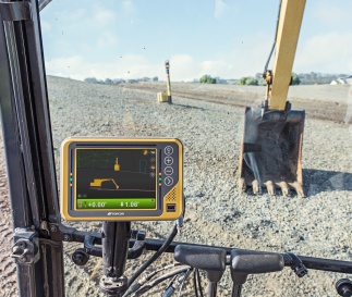 Topcon stellt neues Baggersystem mit Funktion zur lokalen Positionsbestimmung vor