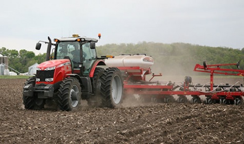 Cette solution permet de g&eacute;rer le contr&ocirc;le de section automatique de 32&nbsp;rangs et l'application &agrave; d&eacute;bit variable de 8&nbsp;produits.